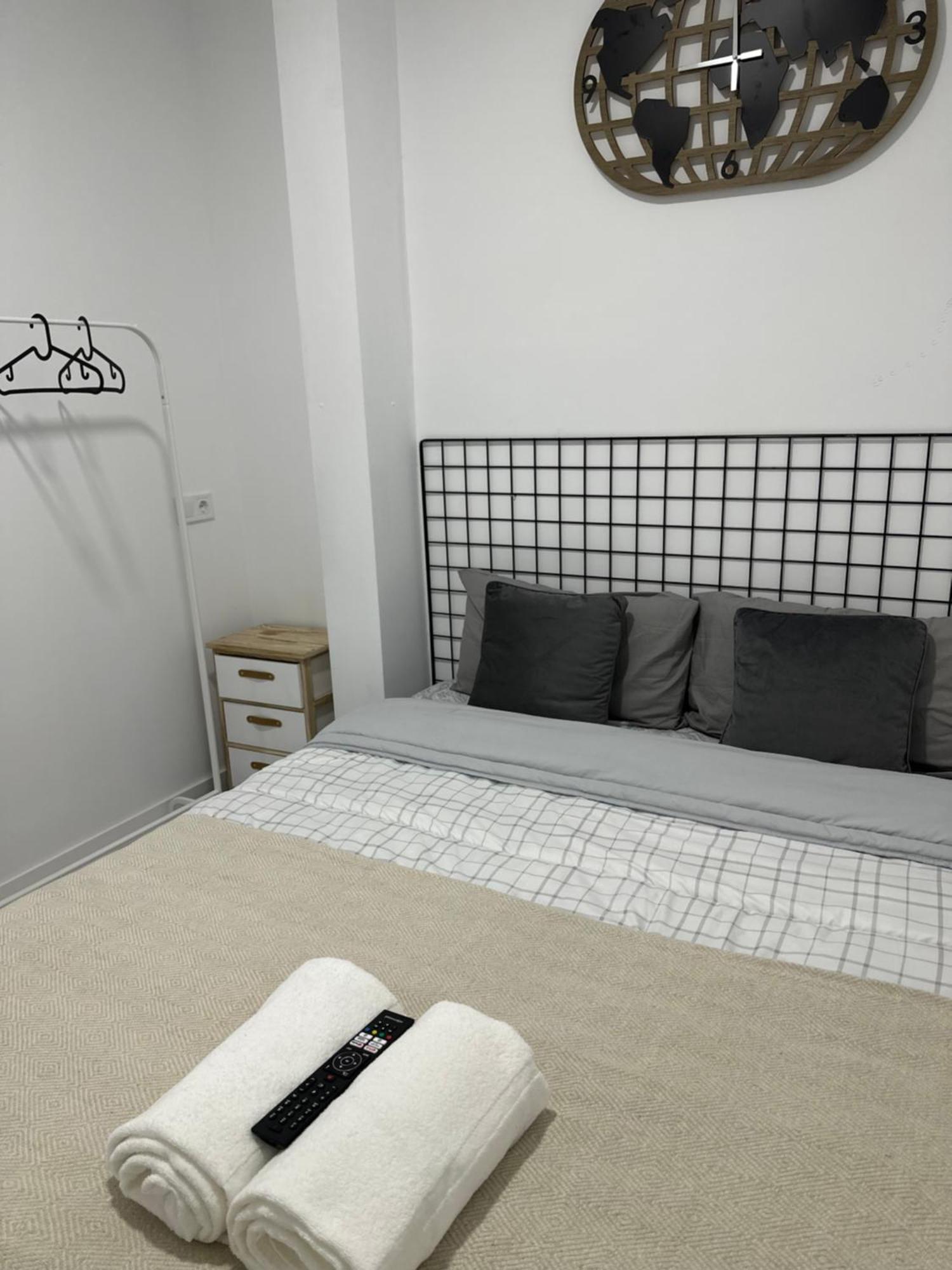 Rooms Mediavilla 마드리드 외부 사진